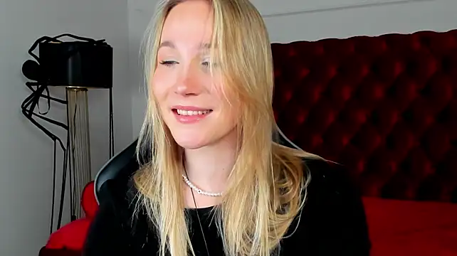 Chat XXX ao vivo de ElaraVoltage
