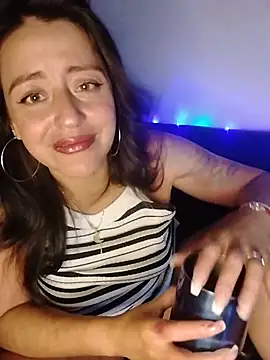 Chat XXX ao vivo de LUNAGREEN_1