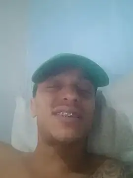 Chat +18 de Hyatasa ao vivo
