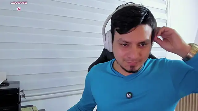 XXX chat uživo modela Rick_Adams