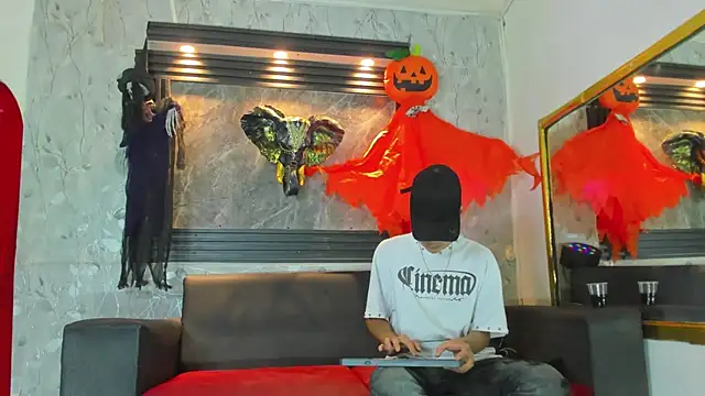 Czat XXX na żywo – Axel_Bless