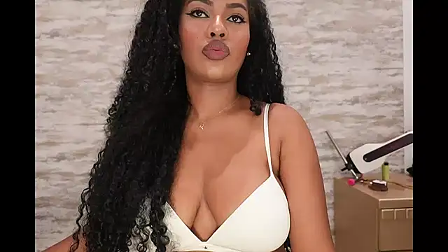 HOTBLACKANDWHITE2 Live XXX-Chat