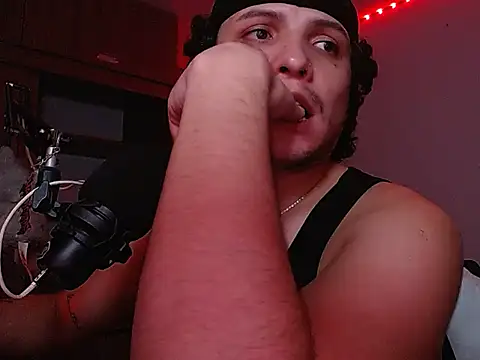 Chat XXX ao vivo de marcus_leonel