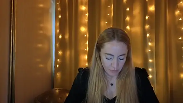 Chat XXX ao vivo de LensyTourelss