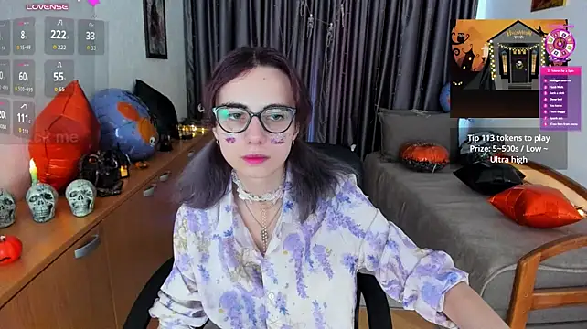 دردشة MiniLysii الجنسية المباشرة