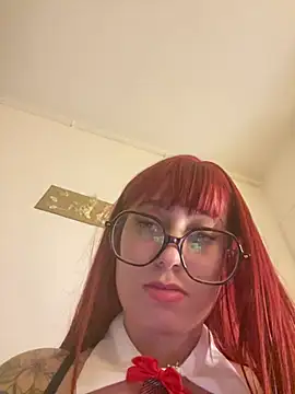 queenlo_xxx 即時 XXX 聊天