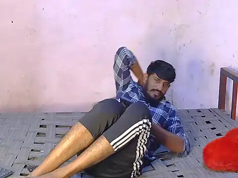 Yuvi_hot লাইভ XXX চ্যাট