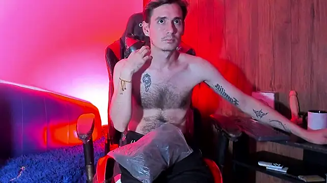 Chat XXX en directo de Mikesub_