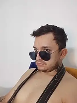Czat XXX na żywo – Tonny_paganni