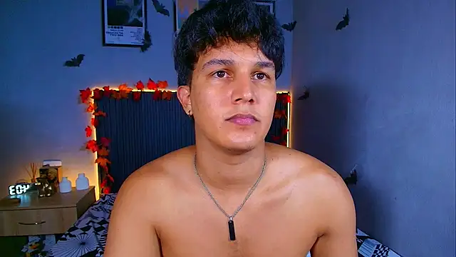 Онлайн чат XXX Leo_Savage_