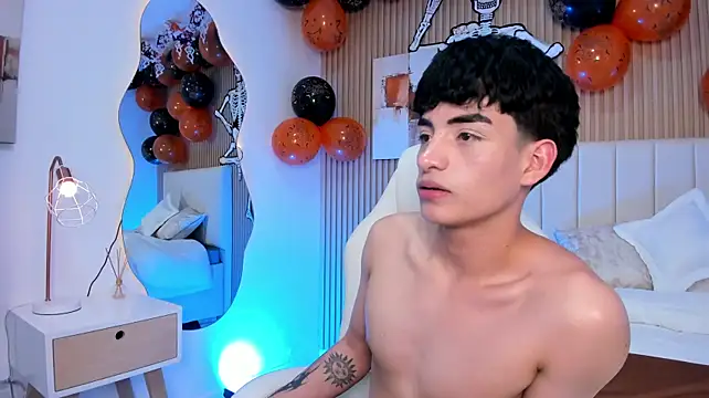 Filiph_Sterliing élő XXX-chatje