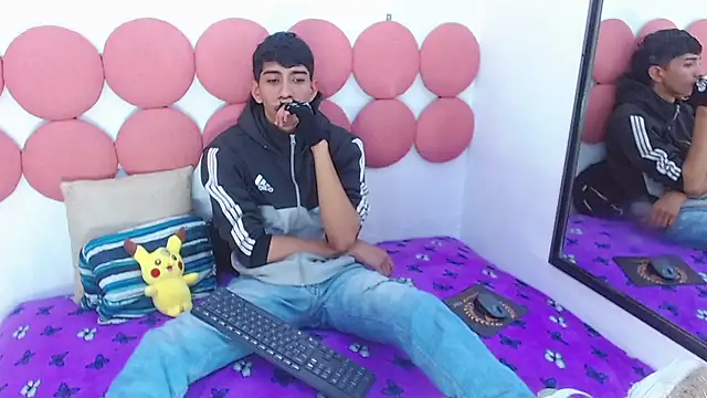 Drake_Jackn Webbikameraesitys