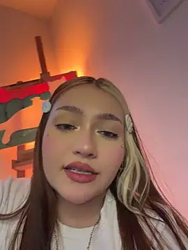 XXX chat uživo modela Daniela_ruizz