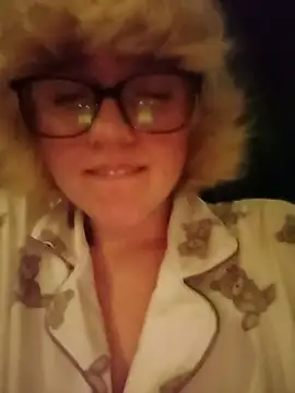 Živý XXX chat mcjbgfhgjhiiilllufjyf