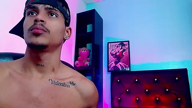 Angel_foxc13's Live XXX Chat