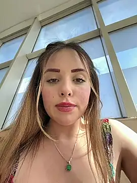 Chat XXX ao vivo de Alirawrz