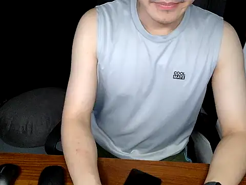 Louis_CaoxのライブXXXチャット