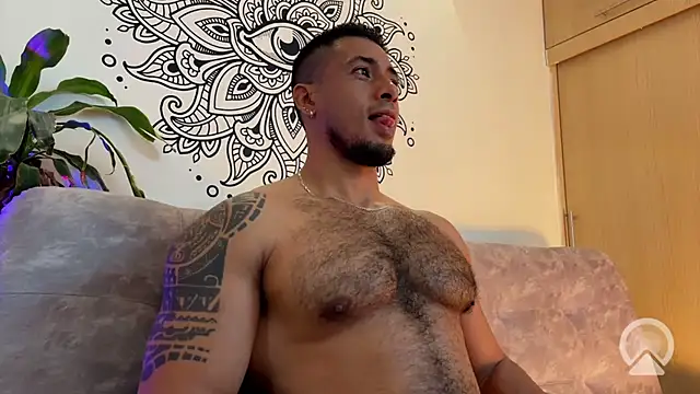 aaroncolombia – Naživo XXX chat
