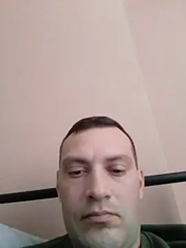 klanvezer élő XXX-chatje