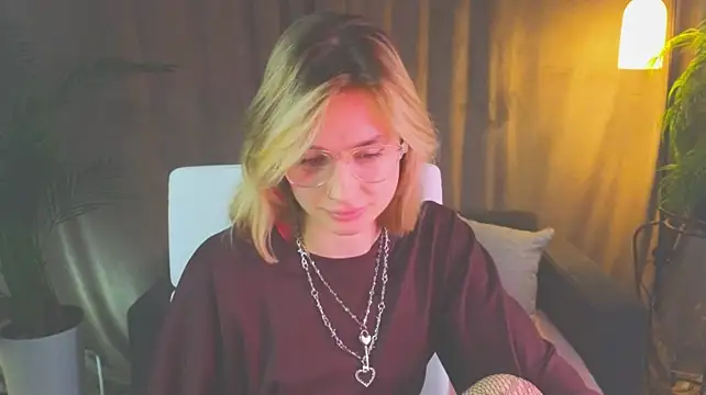 Živý XXX chat NoraMoreau