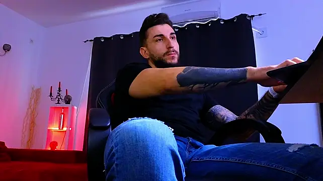 MightyAaron66 Chat XXX in diretta