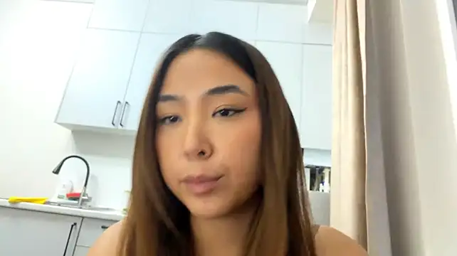 XXX chat uživo modela AlleneSzczygiel