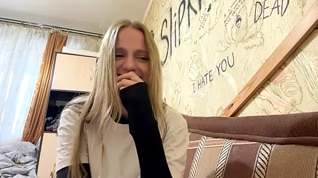 Chat XXX ao vivo de DollieMuhn