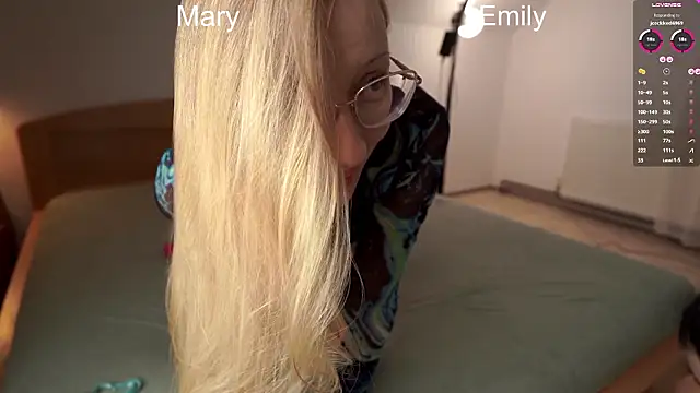 foxeslovefoxes – Live XXX-chat