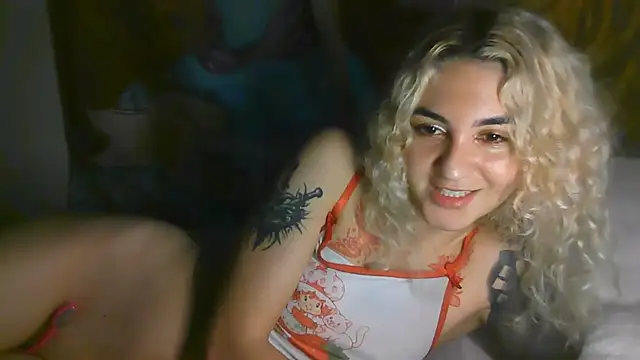 Chat +18 de Apofenia ao vivo