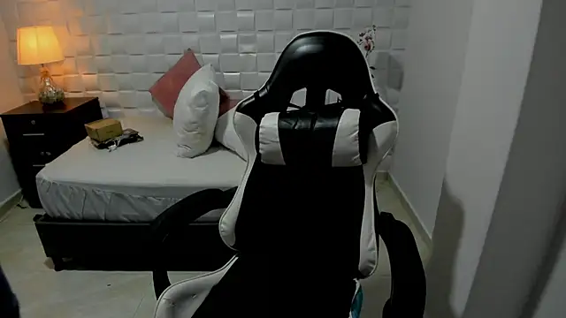 Chat +18 de anny_rouse24 ao vivo