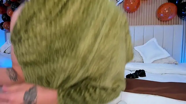 Filiph_Sterliing élő XXX-chatje