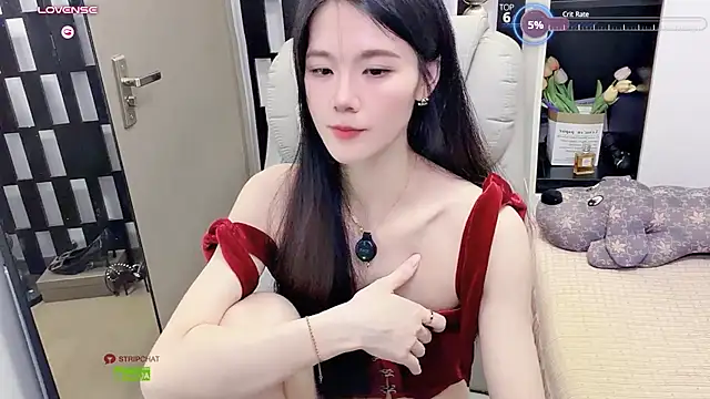 Yueyue-MM 即時 XXX 聊天