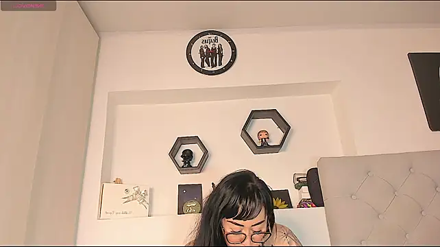 Chat +18 de Vicky_hotmilf ao vivo