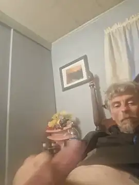 19JaSon83 élő XXX-chatje