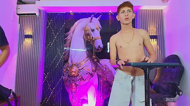 צ'אט XXX בשידור חי של The_Boy_King_