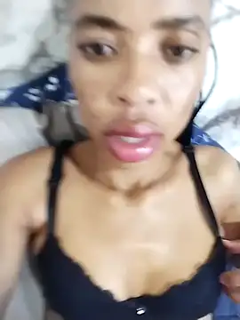 Reddewww's Live XXX Chat