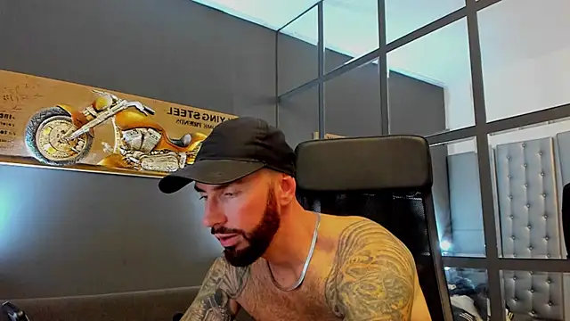 AronGrant webcam show