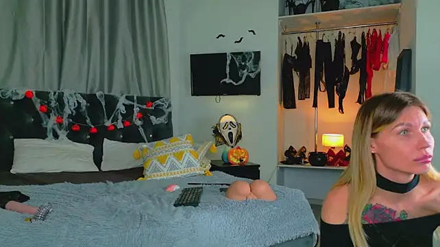 InvitingTina's Live XXX Chat