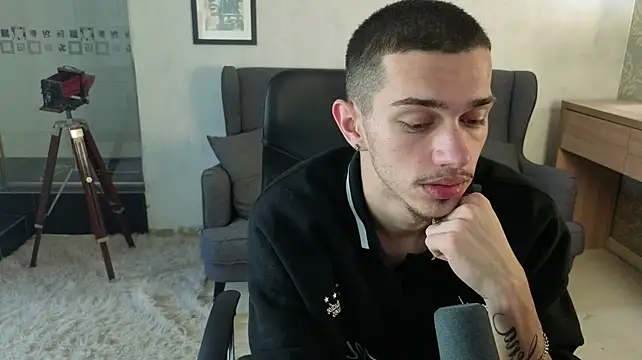 Živý XXX chat KaydenDrew