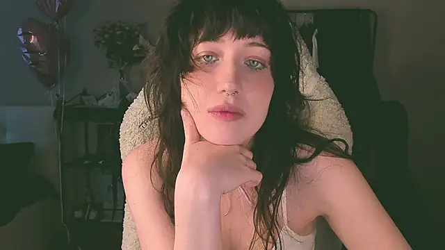sheeny_shy Adlı Modelin Canlı XXX Sohbeti