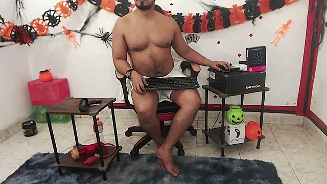KalethBigDick Adlı Modelin Canlı XXX Sohbeti