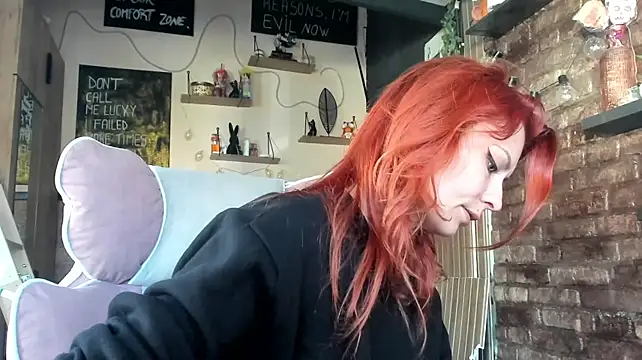 XXX chat uživo modela karo123421