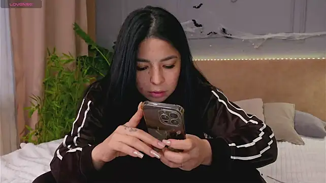 erika_moan's Live XXX Chat
