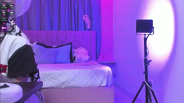 Nayla-Mouna Live XXX-Chat