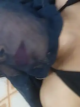 Chatroom XXX en direct de Silencesex21