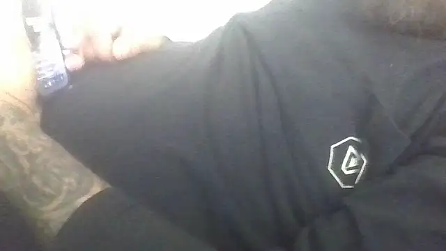XXX chat uživo modela Call_Me_Snacks
