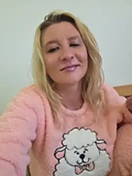 KaylinJan Live XXX-chat