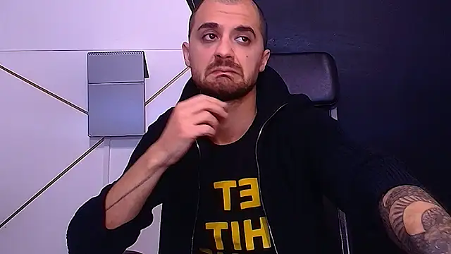 Chat XXX ao vivo de JamesMyerss