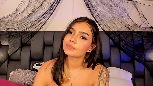 miadecker Chat XXX in diretta