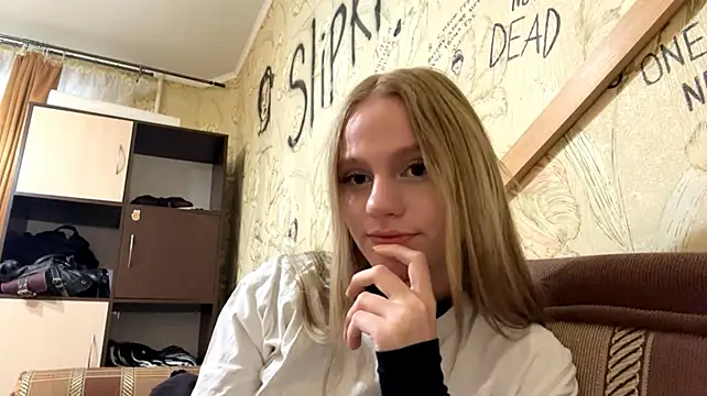 Chat XXX ao vivo de DollieMuhn